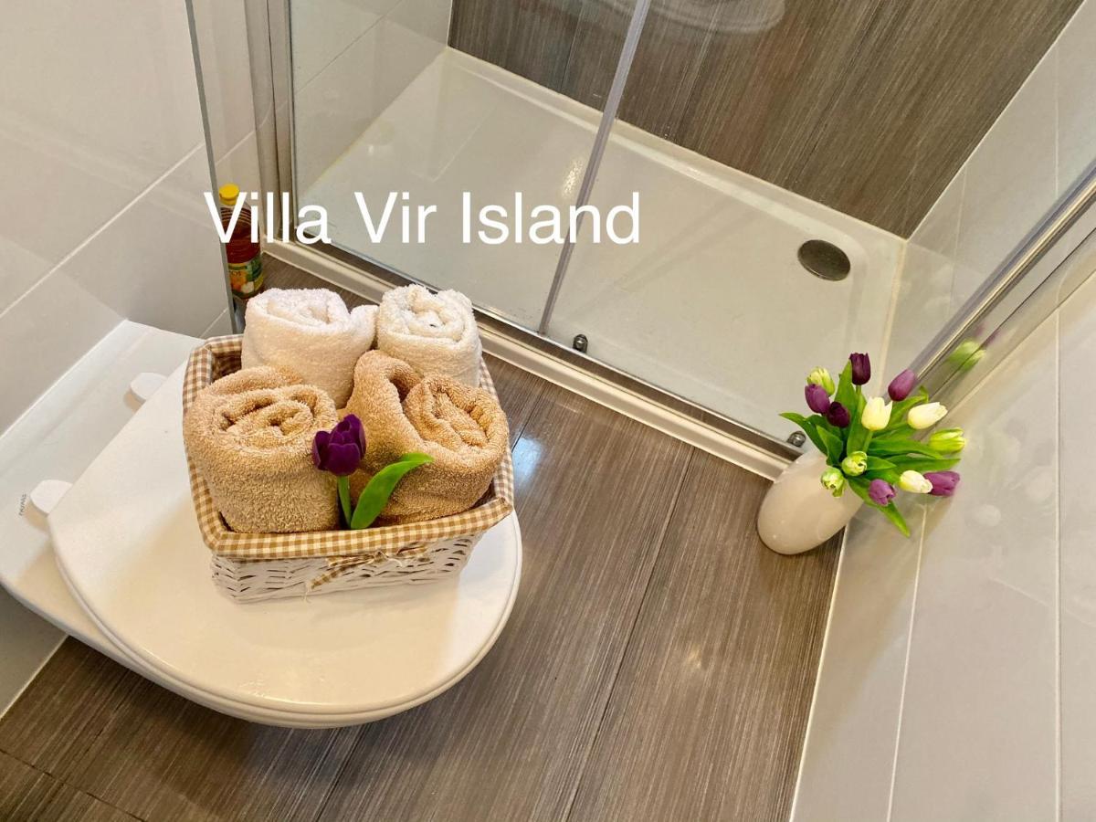 Villa Island Vir With Pool المظهر الخارجي الصورة